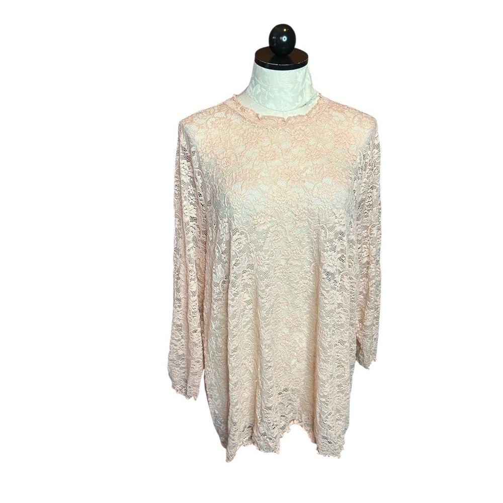 Torrid Semi-Sheer Pink Lace 3/4 Sleeves Stretch Blouse Crewneck Sz Plus 3 (3X)